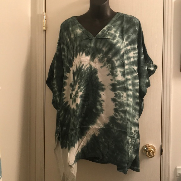 (Small/Medium) Sage Green Tie- Dye Poncho - Picture 4 of 6